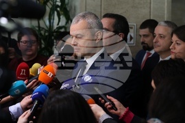 Народно събрание - кулоари - Костадин Костадинов - брифинг