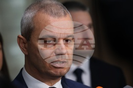 Народно събрание - кулоари - Костадин Костадинов - брифинг