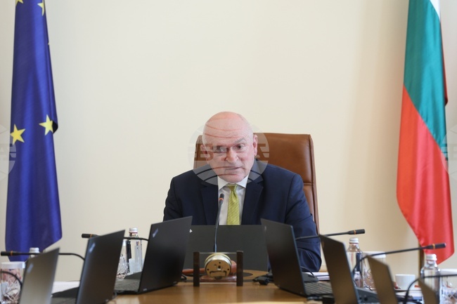 PM Welcomes Signing of Safety Analysis Contract for Alternative Fuel for Kozloduy NPP Unit 6