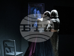 „Някой ще дойде“ в Народния театър, снимки – Народен театър /Стефан Здравески