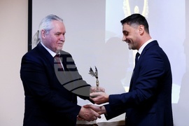 Патентно ведомство - церемония - Златна книга