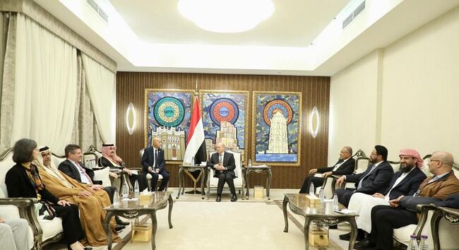 САБА: Президентът на Йемен и членовете на Президентския съвет приеха посланиците на групата държави P3+2