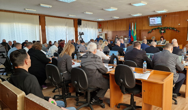 Започва процедурата по отдаване под наемане на помещение в Летен театър в Шумен, има инвестиционно намерение за създаване на зала “Тодор Колев”