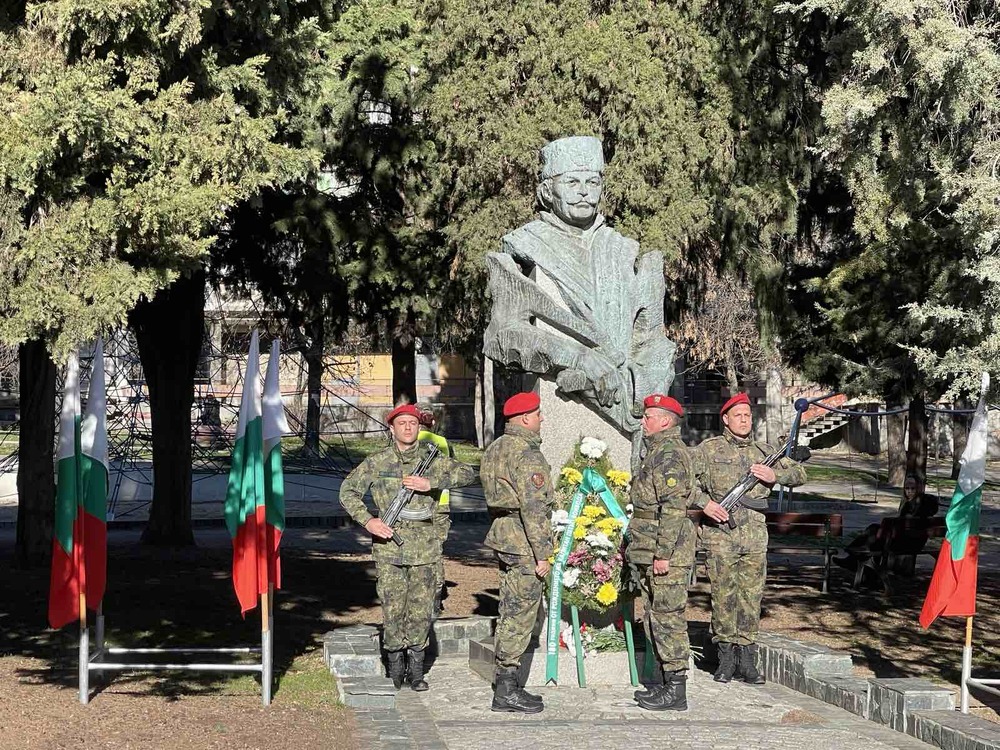 Стара Загора тържествено отбеляза 180 години от рождението на Капитан Петко войвода