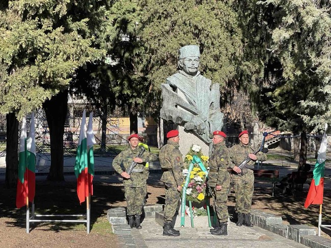 Стара Загора тържествено отбеляза 180 години от рождението на Капитан Петко войвода