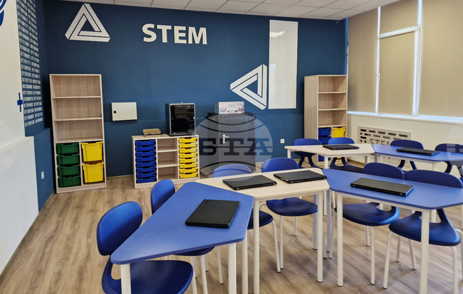 Осем училища в Софийска област са с нови директори