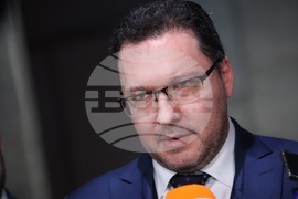 Народно събрание - кулоари - Даниел Митов - брифинг