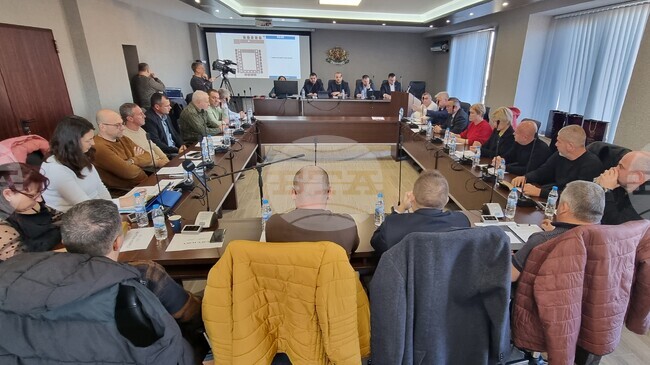 Общинските съветници в Нови пазар ще гласуват план-сметка за необходимите разходи по събиране и транспортиране на битови отпадъци