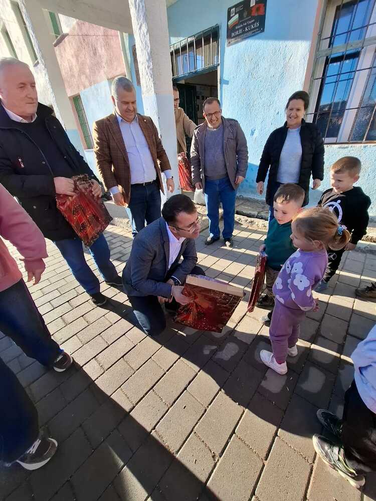 С подкрепата на България бе реновиран училищен двор в село Борие, община Кукъс, Албания