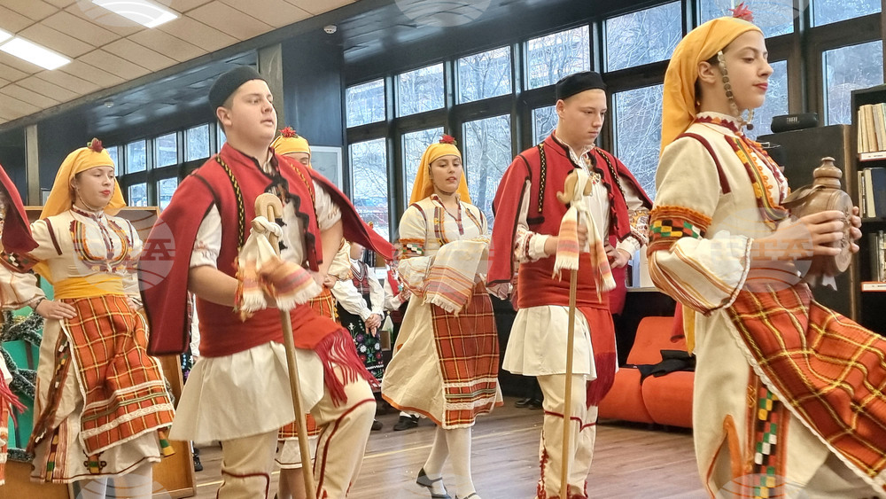 Смолян - Регионална библиотека - Коледно тържество