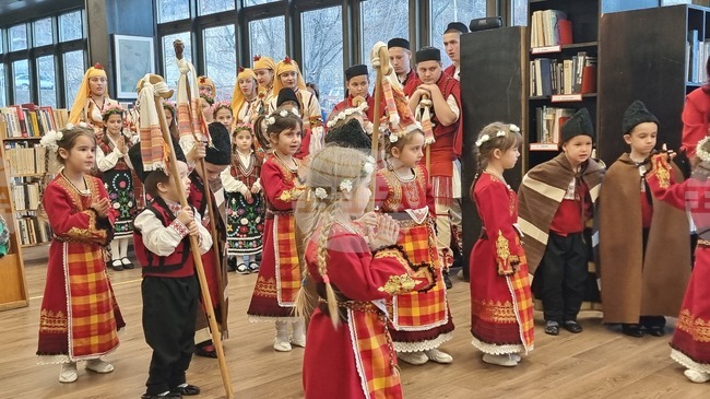 Регионалната библиотека в Смолян връчи награди за най-активни читатели на 2024 г.