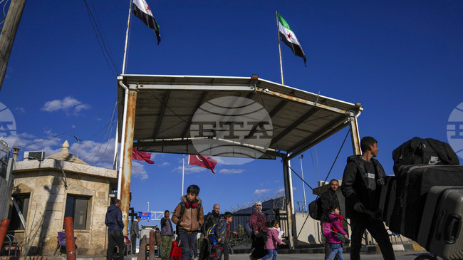 Над 550 000 сирийци са се завърнали доброволно в родината си от декември 2024 г. до днес, съобщи турският министър на вътрешните работи