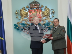 Румен Радев - български военнослужещи - висше офицерско звание