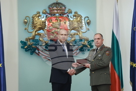 Румен Радев - български военнослужещи - висше офицерско звание