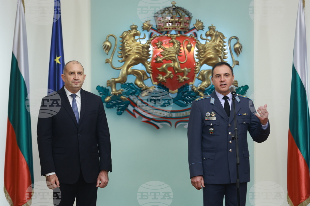 Румен Радев - български военнослужещи - висше офицерско звание