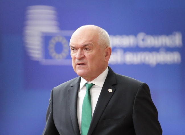 Главчев: Зеленски прояви пълно разбиране, че без решение на Народното събрание няма да подпишем споразумение