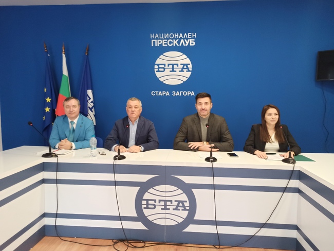 Пресконференция на председателq на Общински съвет - Стара Загора Ивета Лазарова и общински съветници от коалиция "Алтернативата на гражданите (ВМРО)" в Националния пресклуб на БТА в Стара Загора