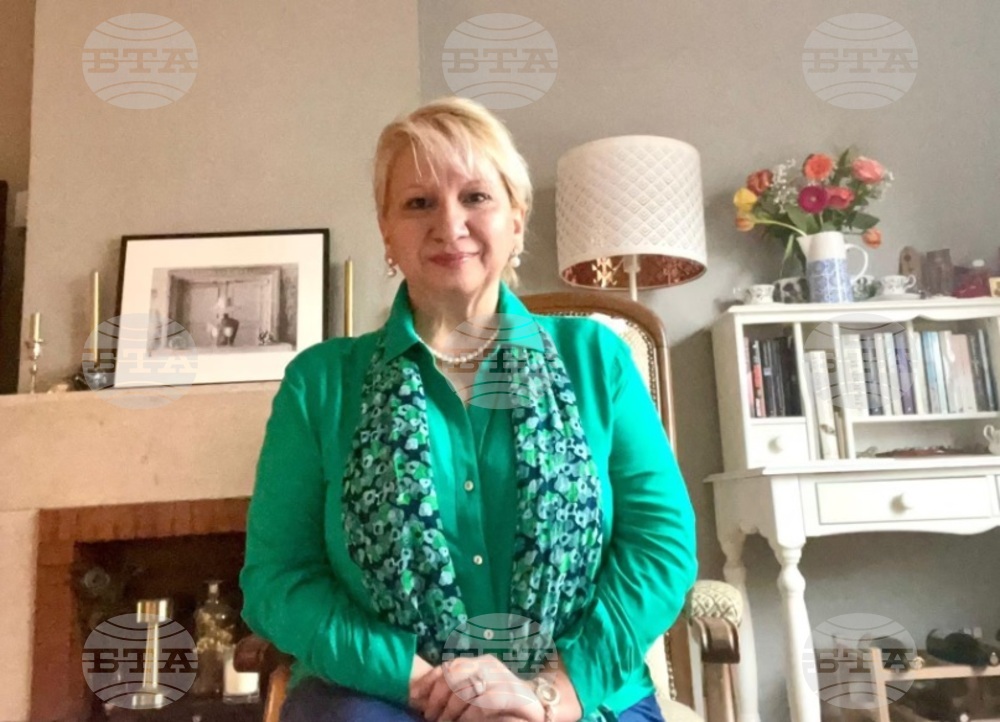 Българката Анета Недялкова събира истории на сънароднички от цял свят за „изкуството на живота“