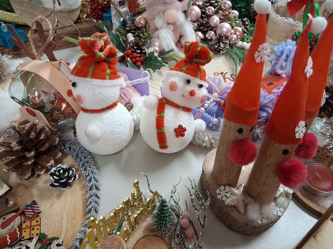 Деца от две училища и от социални институции гостуваха с благотворителен Коледен базар в Апелативна, Окръжна и Районна прокуратура – Пловдив