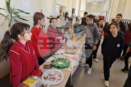 Търговище - Първо ОУ „Христо Ботев“ - коледен базар