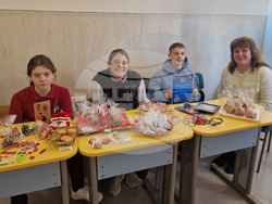 Търговище - Първо ОУ „Христо Ботев“ - коледен базар