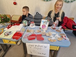 Търговище - Първо ОУ „Христо Ботев“ - коледен базар