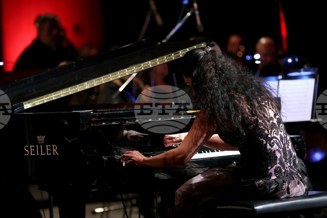 НДК - „Коледа" - концерт