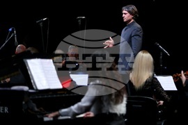 НДК - „Коледа" - концерт