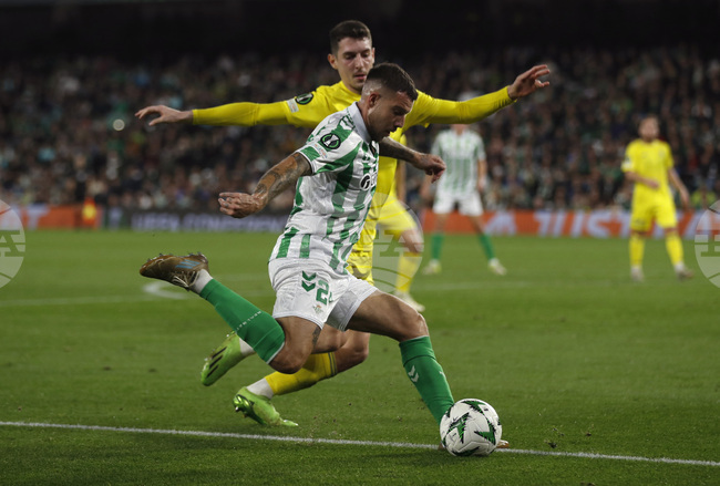 Защитникът на Бетис Ектор Бейерин беше отличен по време на наградите "BBC Green Sport Awards"