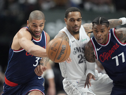 Clippers Mavericks Basketball
