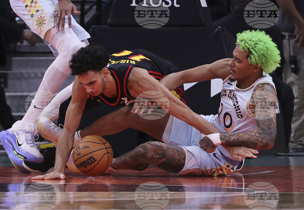 Отборът на Сан Антонио Спърс се наложи над Атланта след продължение в Националната баскетболна асоциация