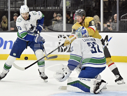 Canucks Golden Knights Hockey