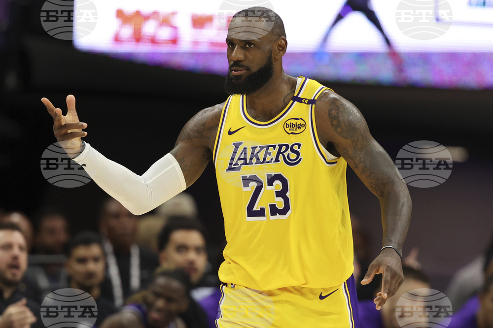 ЛеБрон Джеймс подобри рекорда по изиграни минути в НБА на Карийм Абдул-Джабар