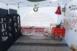 Троян - коледен базар - сувенири - украшения - социални услуги