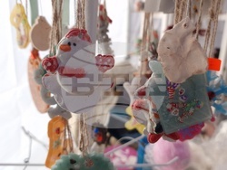 Троян - коледен базар - сувенири - украшения - социални услуги