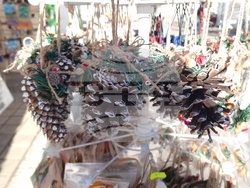 Троян - коледен базар - сувенири - украшения - социални услуги