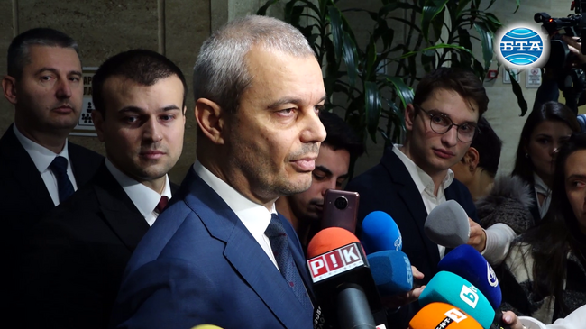 „Възраждане“ ще сигнализира ДАНС във връзка с опит за „мащабна вербовка“, каза Костадин Костадинов