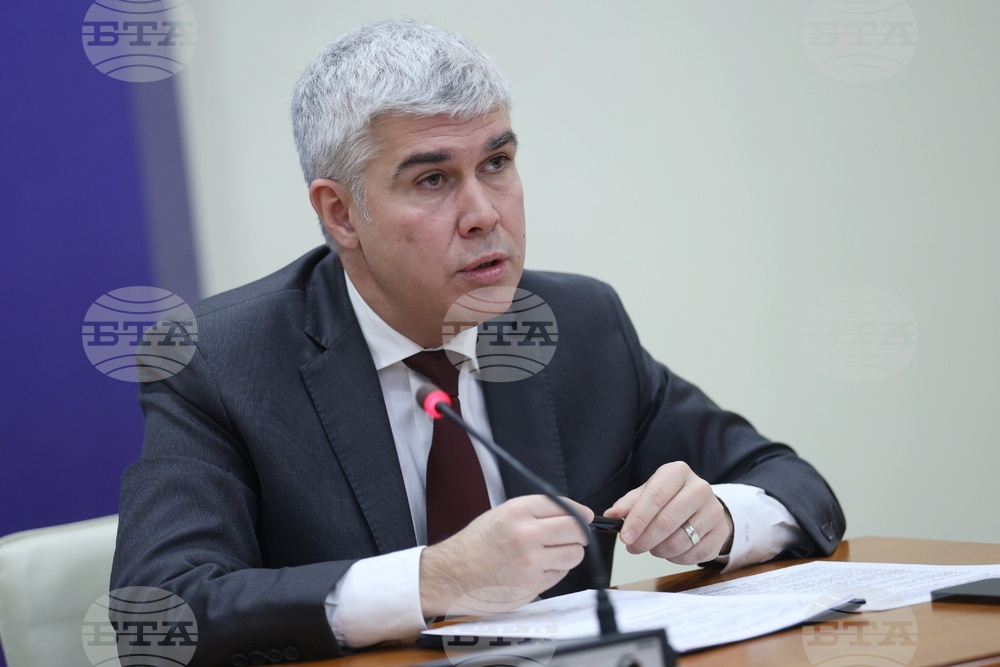 "Булгартрансгаз" е получил в пълен размер плащанията за пренос за декември, каза енергийният министър