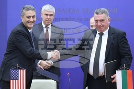 АЕЦ „Козлодуй" - „Уестингхаус Електрик Къмпани" - договор - подписване