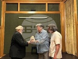 Унгарският българист Дьорд Сонди бе удостоен с награда на името на унгарския поет Йожеф Уташи