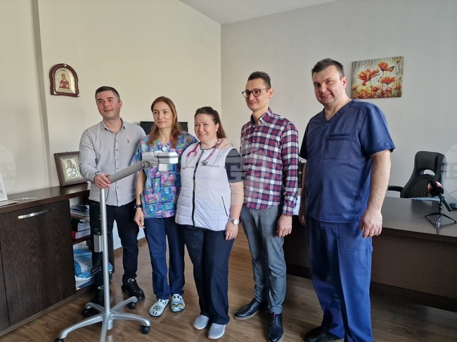 Дарители предоставиха нова апаратура на детското отделение в разградската болница 