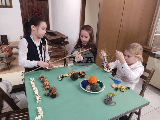 Коледната работилница в плевенския Регионален исторически музей приключи работа