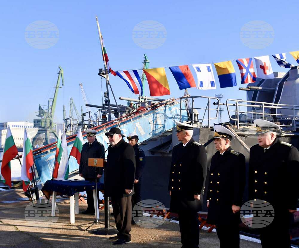 ВМС: На фрегата „Смели“ вече 35 години се развява военноморския флаг