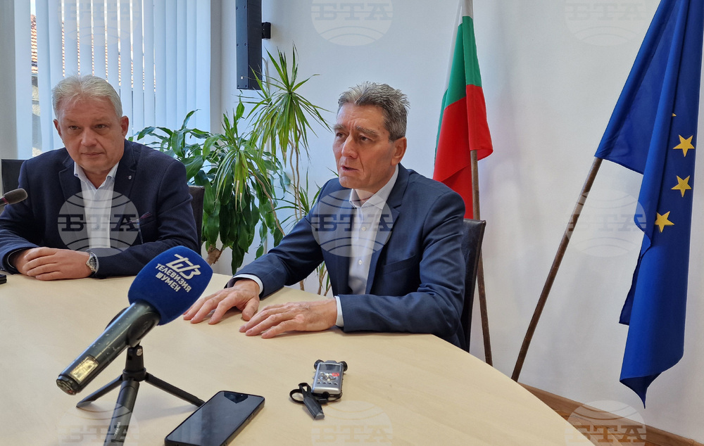 Шумен - областен управител - коледари