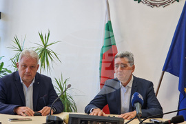 Шумен - областен управител - коледари