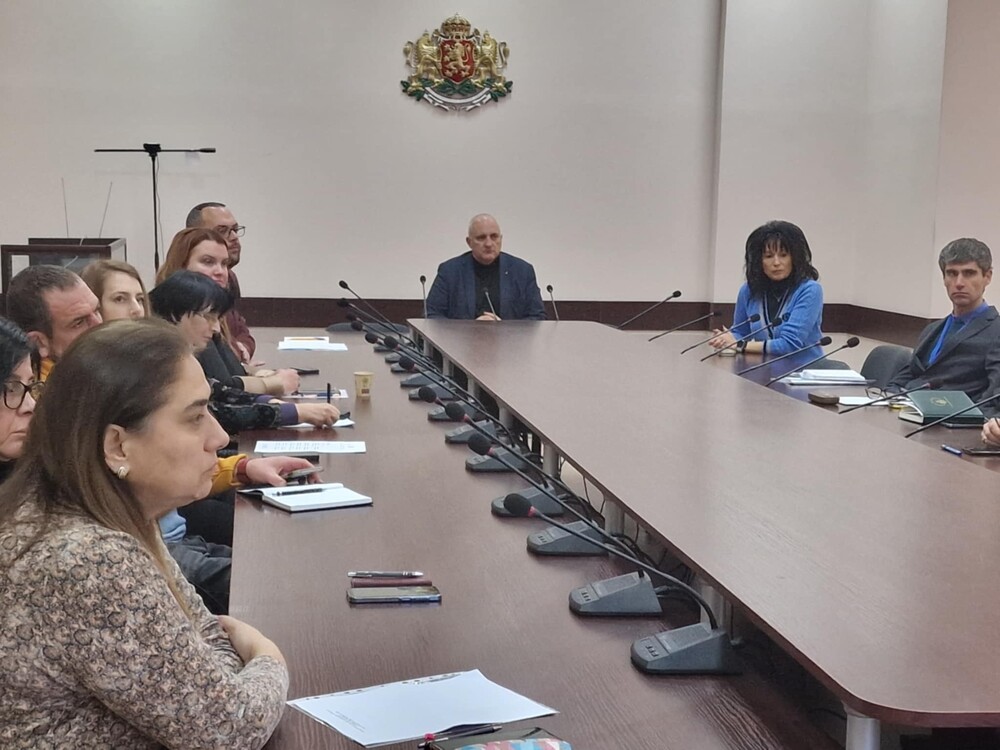 Областният управител на област Стара Загора Методи Марков председателства Междуведомствена среща за утвърждаване на държавния план прием