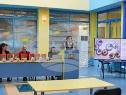 "Ябълка на познанието" беше връчена на деветима учени от Университета по библиотекознание и информационни технологии. Снимка УниБИТ