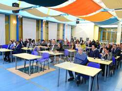 "Ябълка на познанието" беше връчена на деветима учени от Университета по библиотекознание и информационни технологии. Снимка УниБИТ