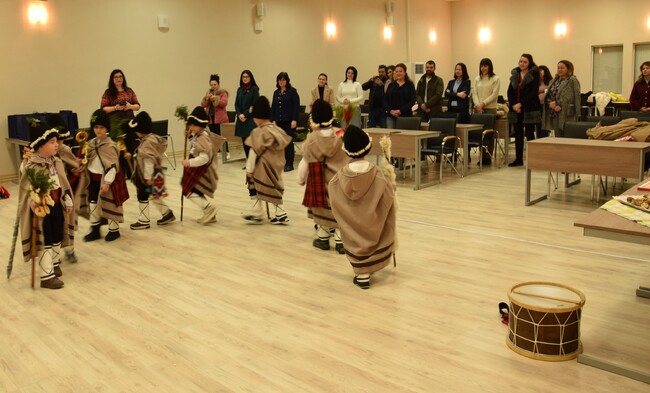 Коледарска група от ДГ „Арабела“ бе първият гост на Игнажден в Областна администрация Видин 