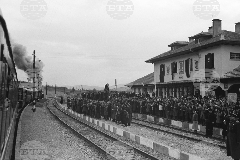 December 21, 1952: Sub-Balkan Railway Line Unveiled